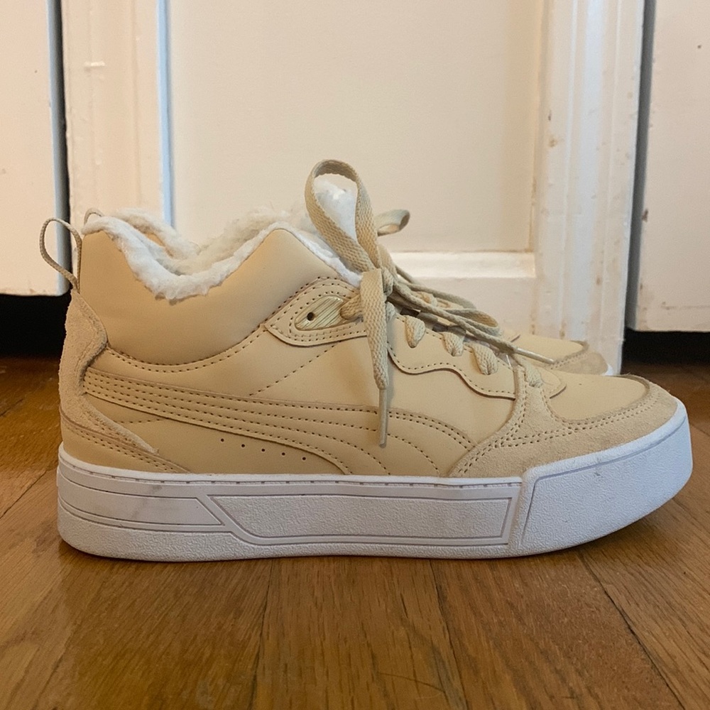 Tan fluffy shoes with platform